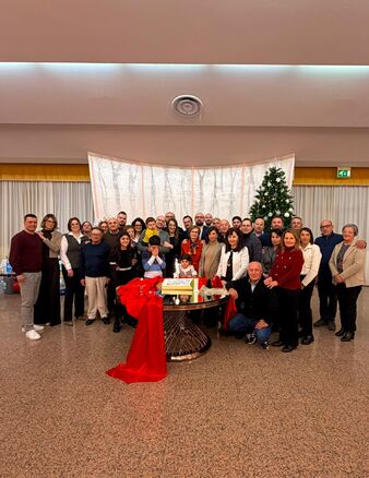 🎄 Un momento per fermarsi, condividere e guardare avanti.

Il pranzo aziendale di Natale è stata l’occasione per ritrovarci, rafforzare il nostro spirito di squadra e chiudere l’anno insieme, fuori dal contesto operativo quotidiano.

Un grazie a tutte le persone che, con competenza e impegno, contribuiscono ogni giorno alla crescita della nostra Azienda.

Con lo stesso entusiasmo, guardiamo ai prossimi obiettivi e alle nuove sfide che ci attendono.

Buone feste da tutto il team Albagarden.
#Albagarden